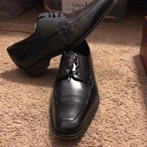 Almost new mezlan dress shoes